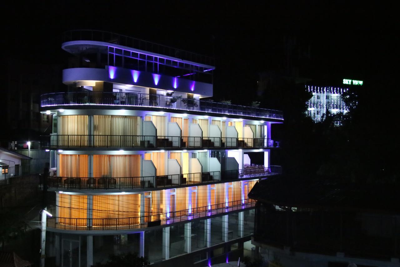 Sky View Grand 호텔 캔디 외부 사진